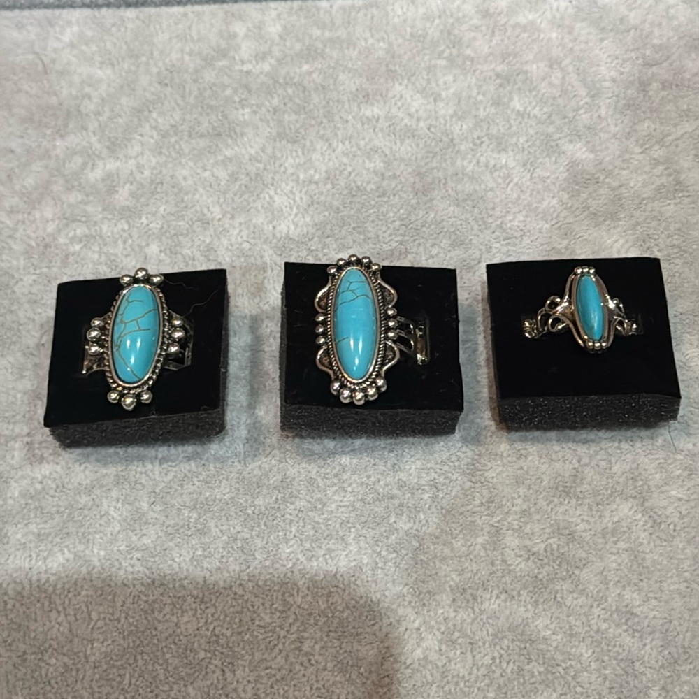 Turquoise rings - Picture 2 of 3
